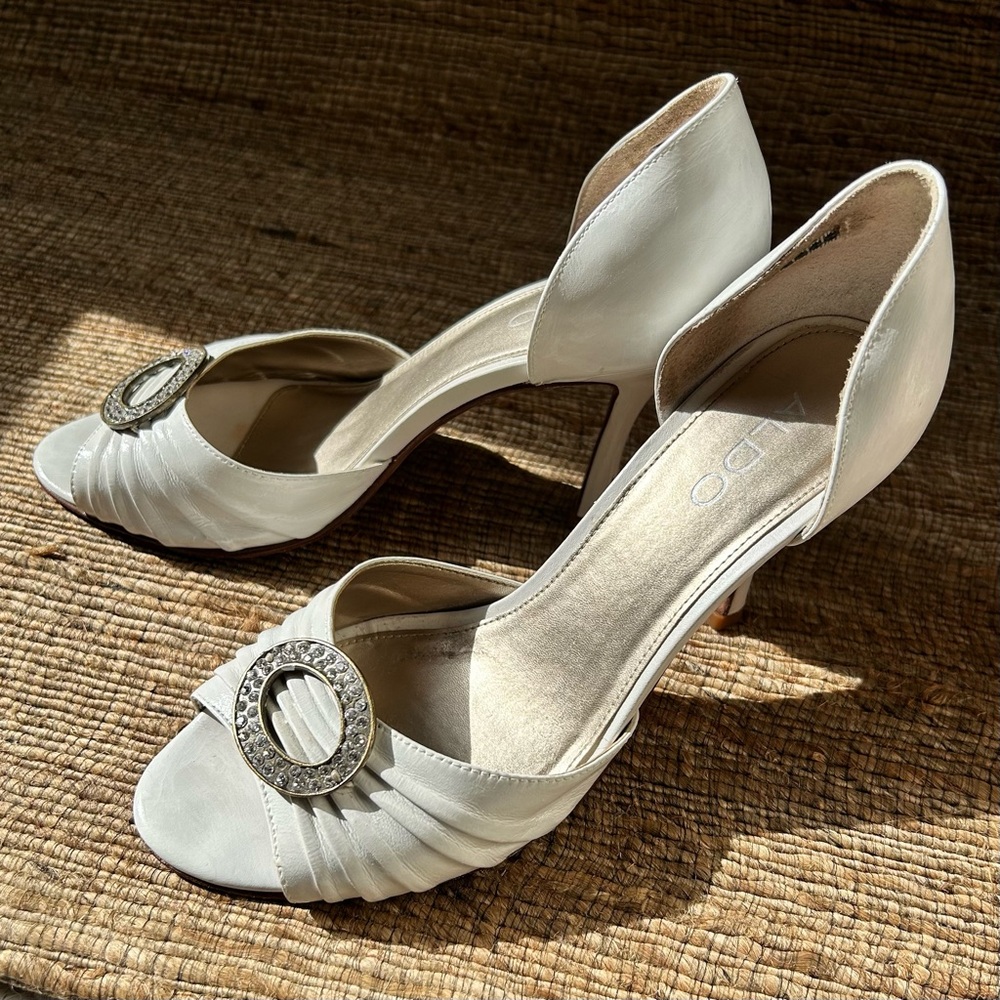 Leather White Heeled Sandals; wms 38 (7.5/8) - Picture 7 of 7
